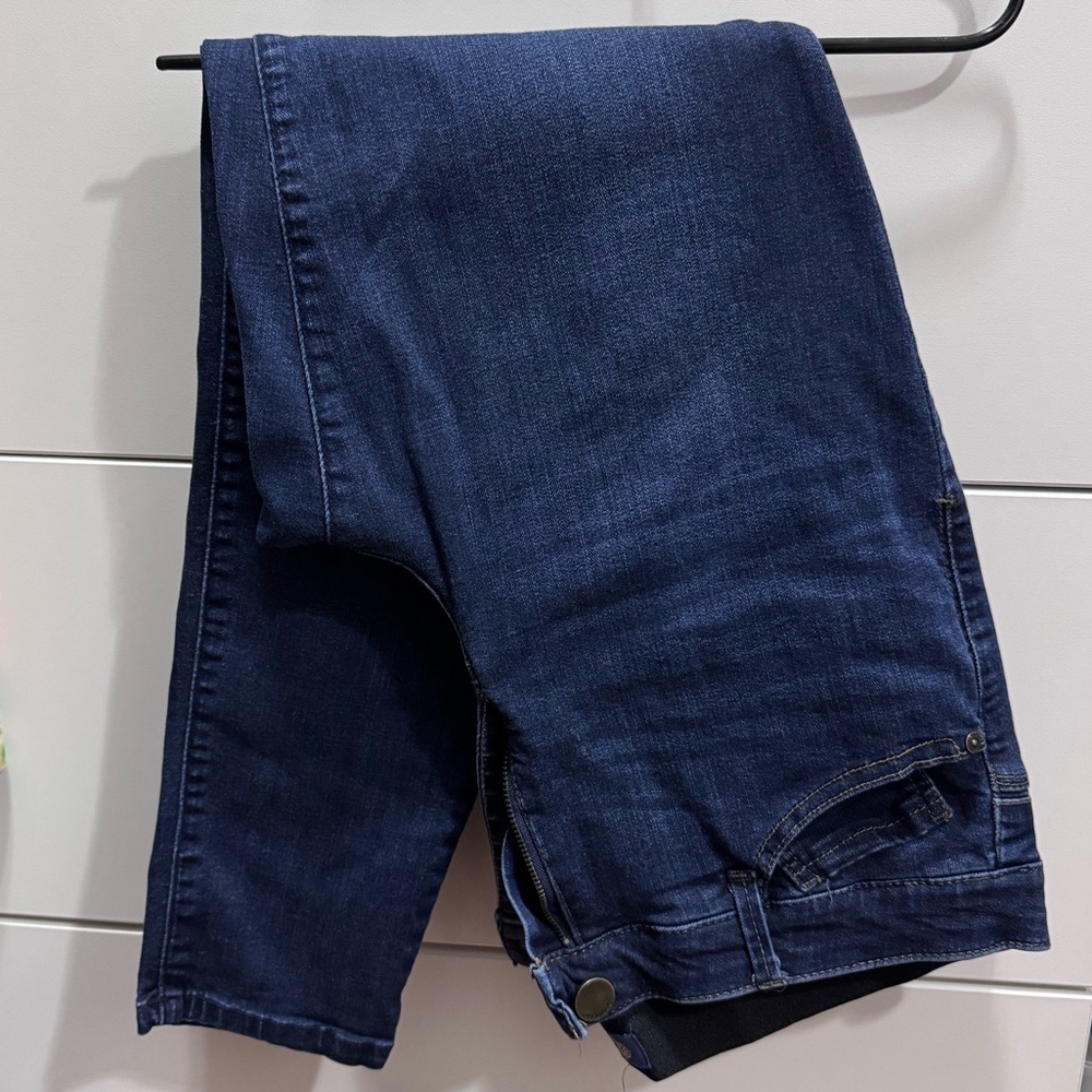Democracy Blue Skinny Jeans Classic Style